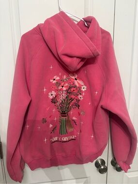 DANDY WORLDWIDE “Gift giving” SWEATSHIRT
